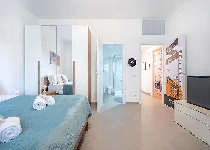 Maison d'hôtes Waves - 2 Min Metro Marconi - 15 Min Colosseo - A-c & Wifi
