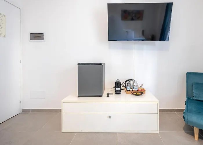 Maison d'hôtes Waves - 2 Min Metro Marconi - 15 Min Colosseo - A-c & Wifi 3*